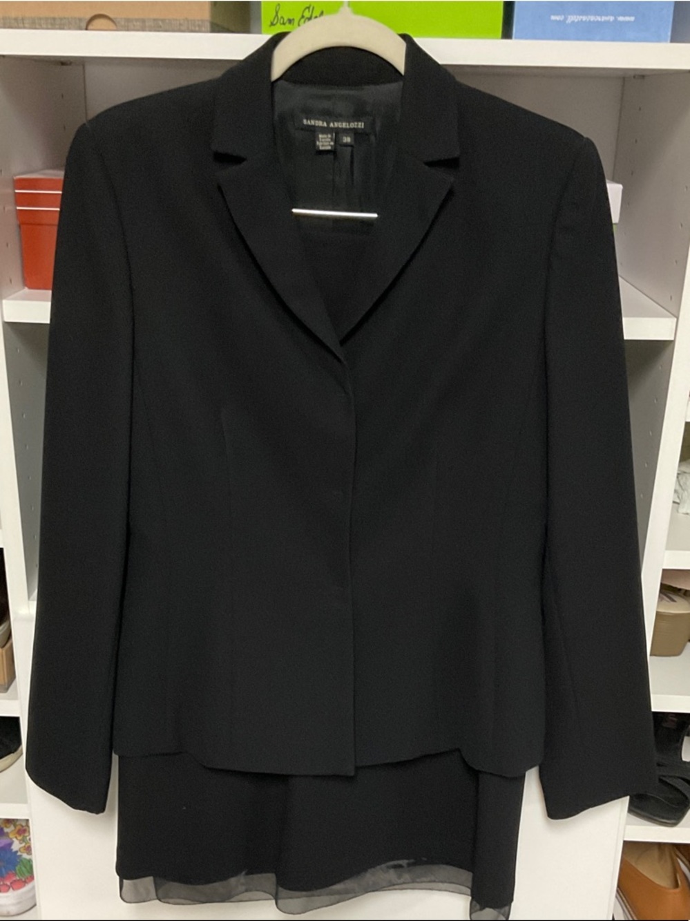 Sandra Angelozzi Women's Black Tailored 2 pc suit